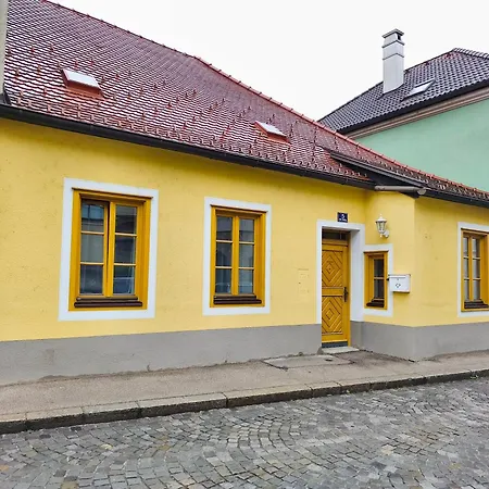 Ferienhaus Altstadthaus Marille Mit Innenhofterrasse *
