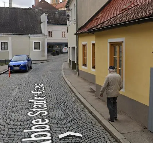 Altstadthaus Marille Mit Innenhofterrasse Holiday home Melk